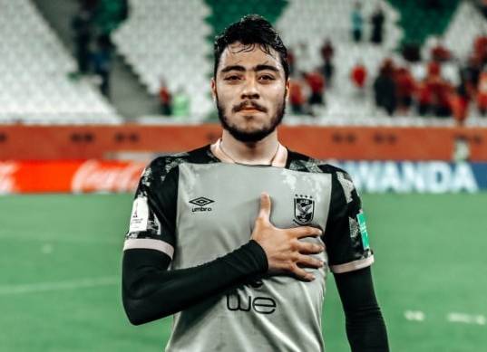 نجم النادي الأهلي محمد هاني يقرر الرحيل بسبب تألق أكرم توفيق أكرم توفيق