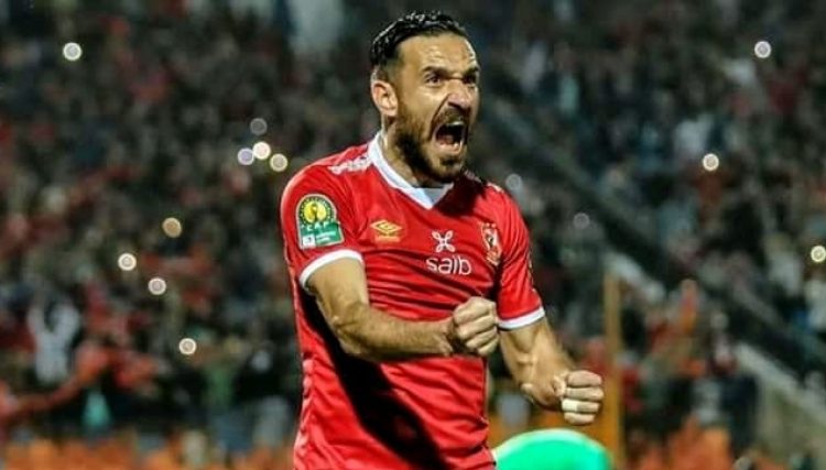 علي معلول يُجدد تعاقده مع الأهلي بعرض مادي كبير علي معلول يُجدد تعاقده مع الأهلي بعرض مادي كبير
