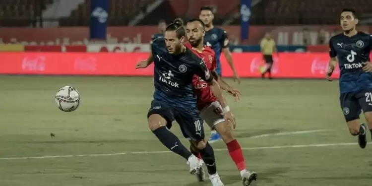 الأهلي يطالب بيراميدز بتسوية مستحقات أفشة ورمضان صبحي الأهلي يطالب بيراميدز بتسوية مستحقات أفشة ورمضان صبحي