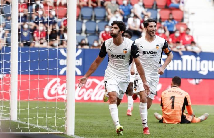 موعد مباراة فالنسيا وإشبيلية في الدوري الإسباني مباراة فالنسيا وإشبيلية