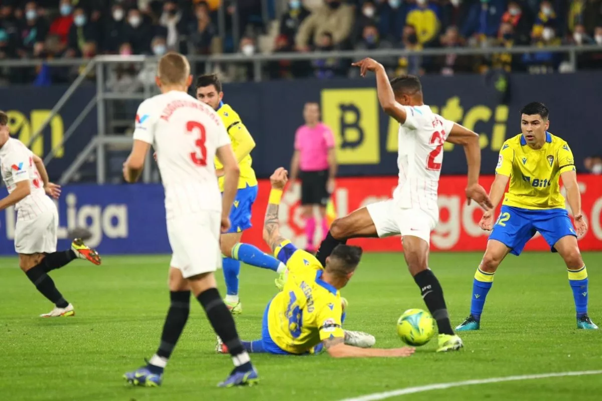 موعد مباراة أوساسونا وقادش في الدوري الإسباني موعد مباراة أوساسونا وقادش في الدوري الإسباني
