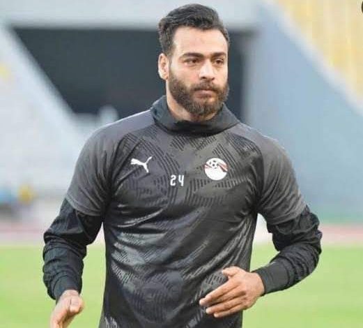 أبو جبل يكشف عن حديث محمد صلاح معه قبل ركلة جزاء ماني