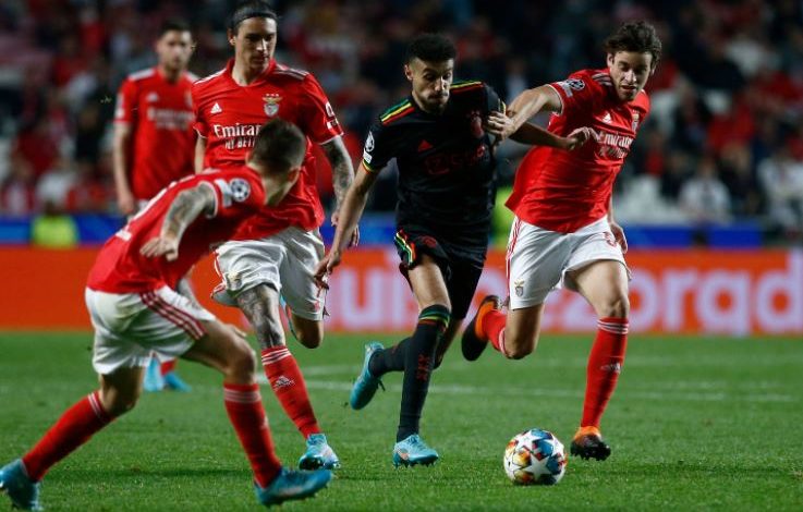 موعد مباراة أياكس وبنفيكا في دوري أبطال أوروبا والقنوات الناقلة موعد مباراة أياكس وبنفيكا في دوري أبطال أوروبا والقنوات الناقلة