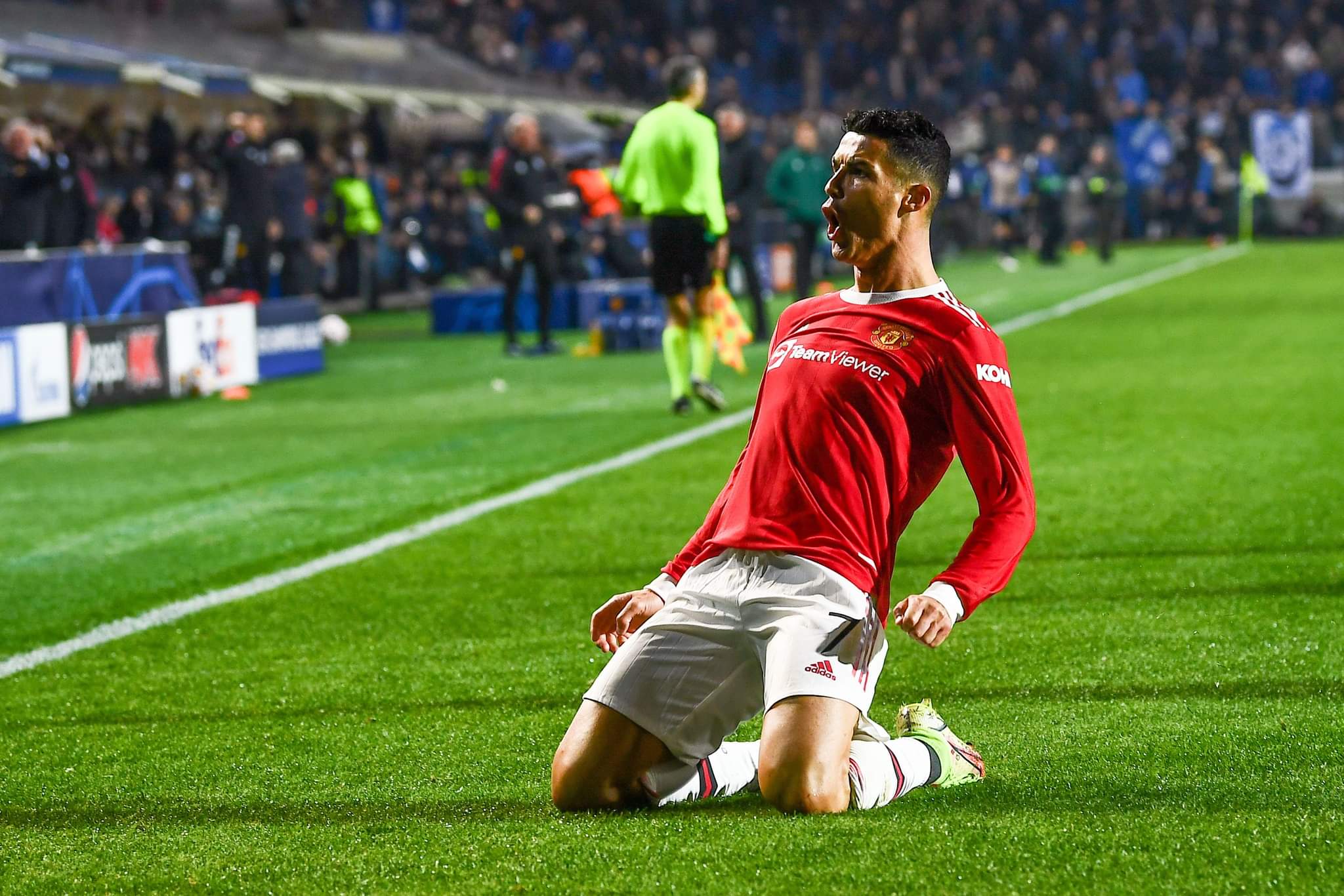 تشيلسي يفاوض كريستيانو رونالدو للحصول على خدماته في الميركاتو الصيفي 2022