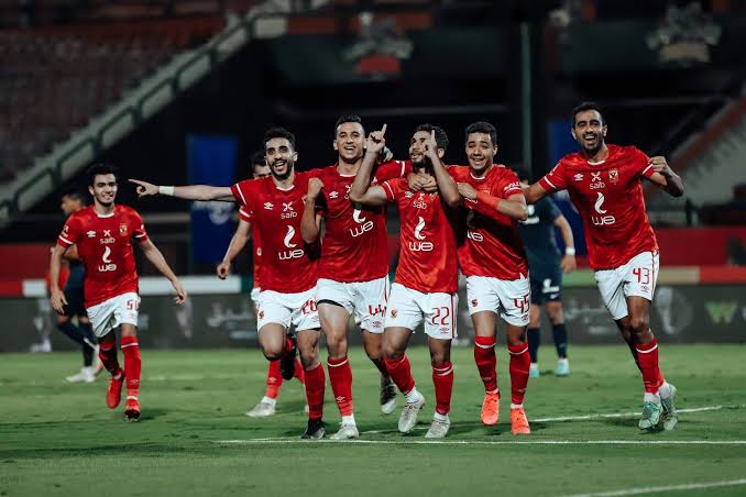 الأهلي ينهي ملف المدير الفني الجديد خلفاً لسواريش الأهلي ينهي ملف المدير الفني الجديد خلفاً لسواريش