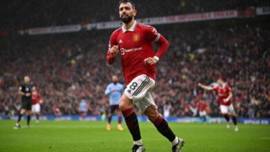 مباراة مانشستر يونايتد أمام أستون فيلا في الدوري الانجليزي